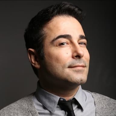 Atilla Taş – Silivri Soğuktur (Berlin Gösterisi)